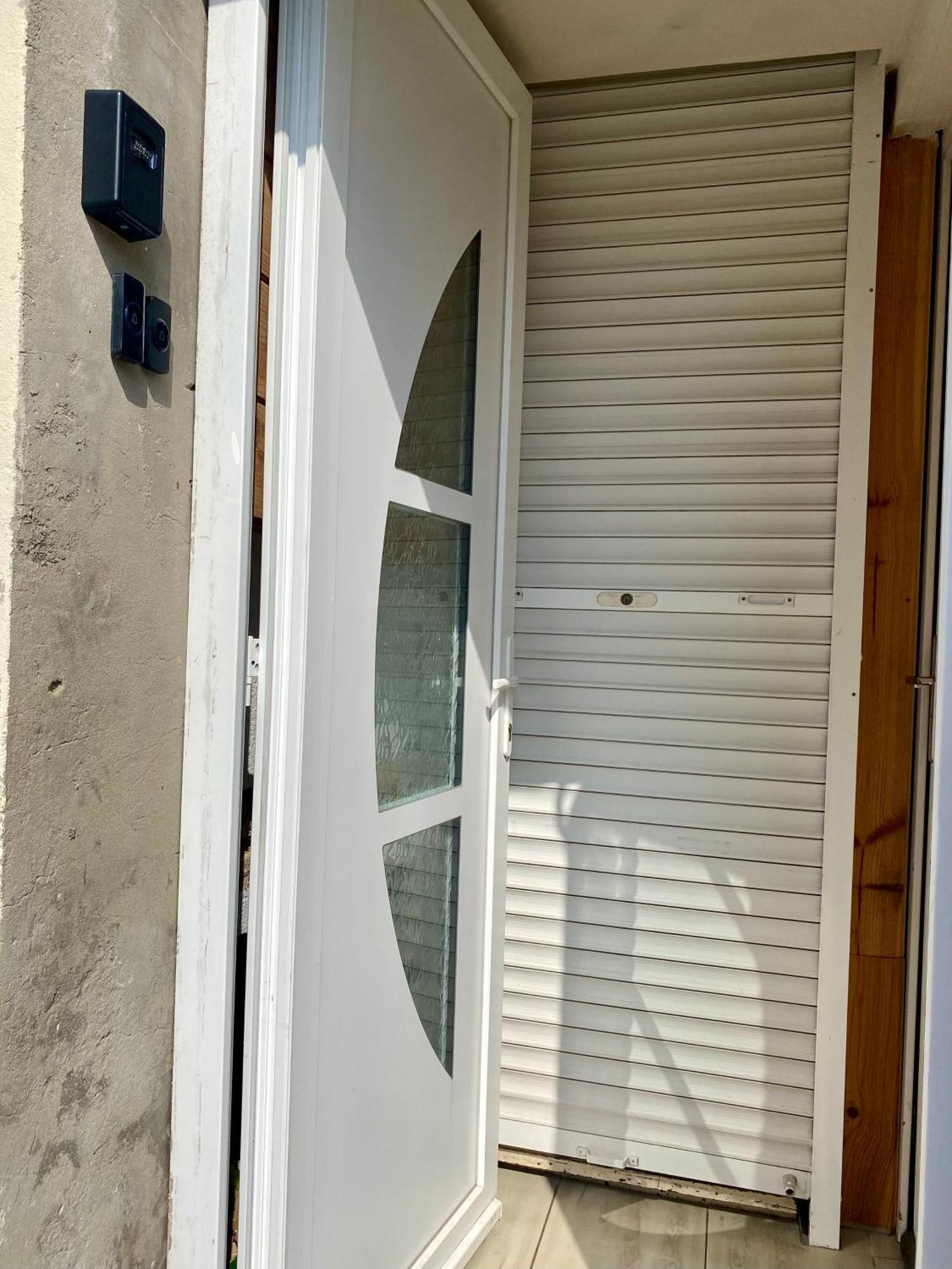 La Petite Escapade Apartment Calais Exterior photo