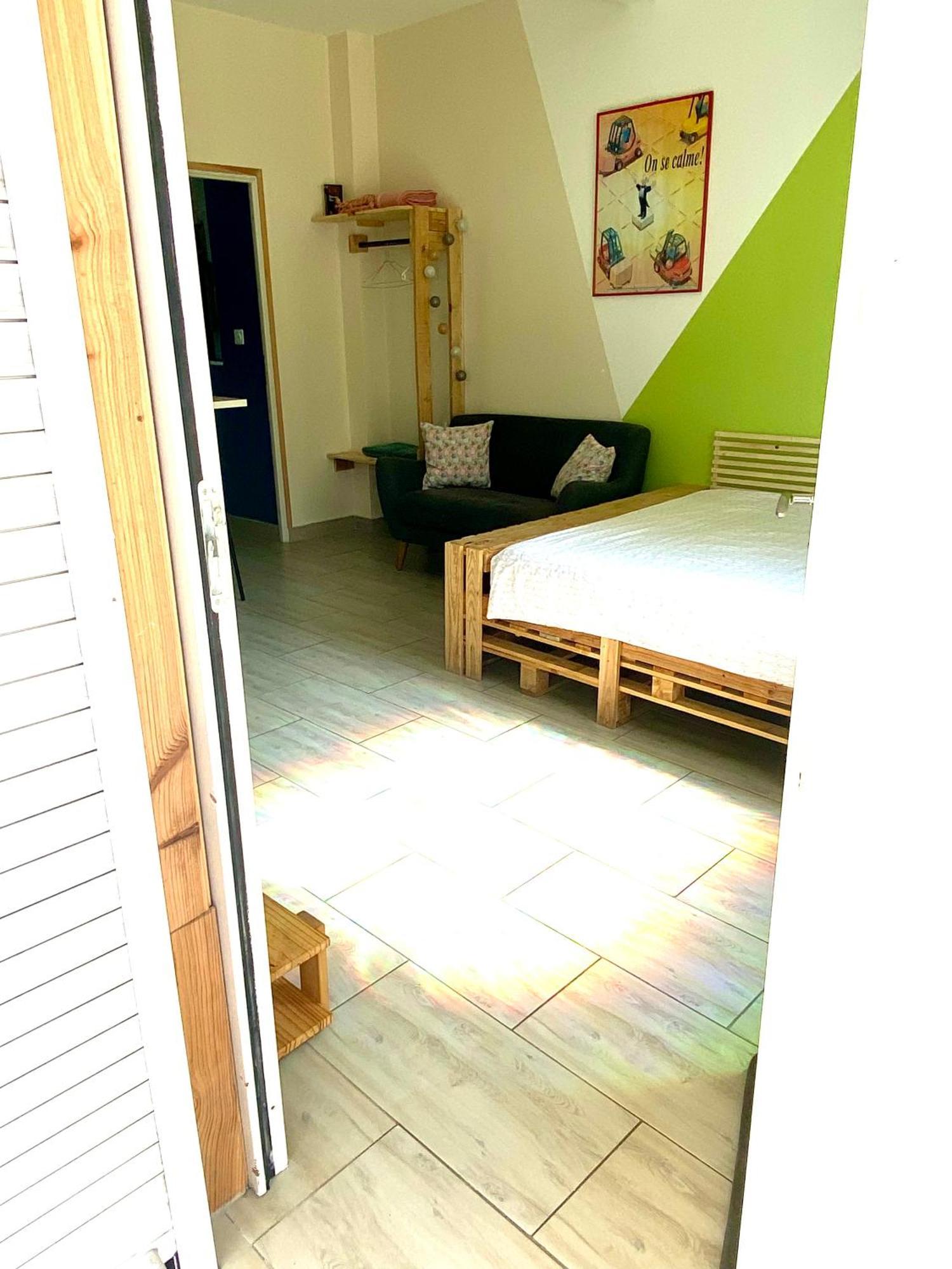 La Petite Escapade Apartment Calais Exterior photo