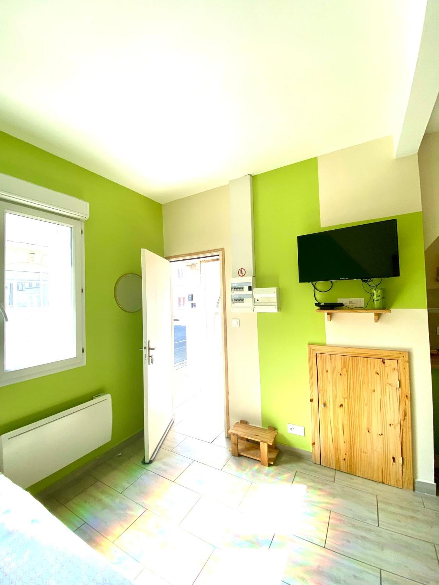 La Petite Escapade Apartment Calais Exterior photo